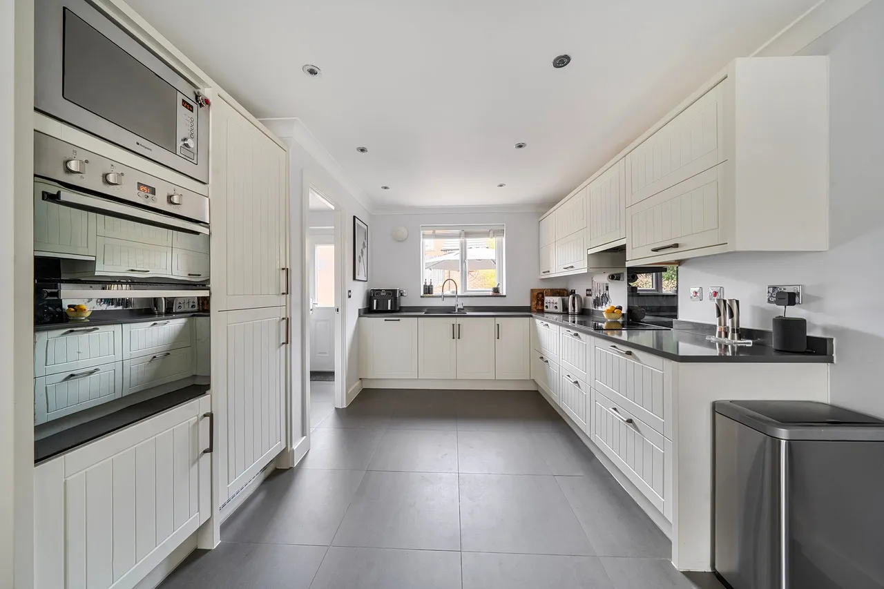 Skylark Avenue, Emsworth, PO10, photo 6