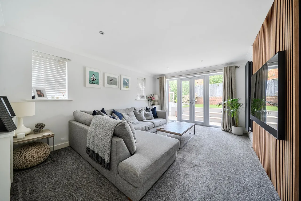 Skylark Avenue, Emsworth, PO10, photo 2