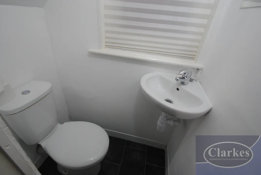 Limited road, Winton, photo 7