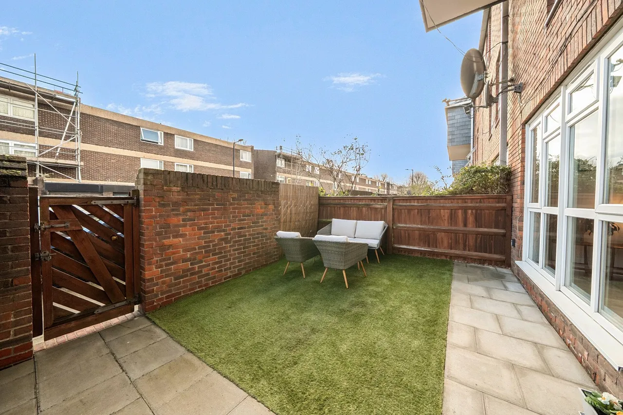 Slade Walk, SE17, photo 6