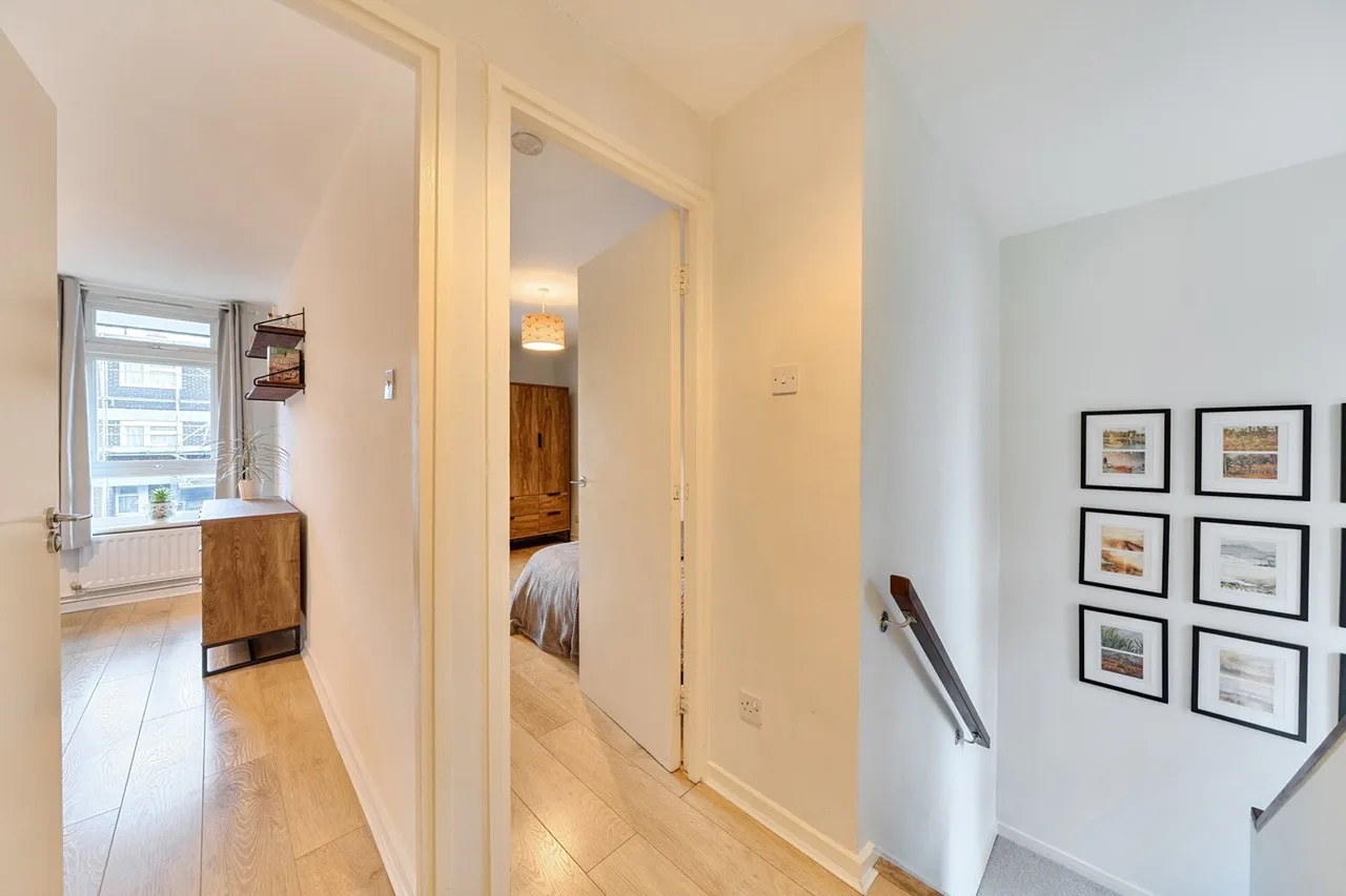 Slade Walk, SE17, photo 15