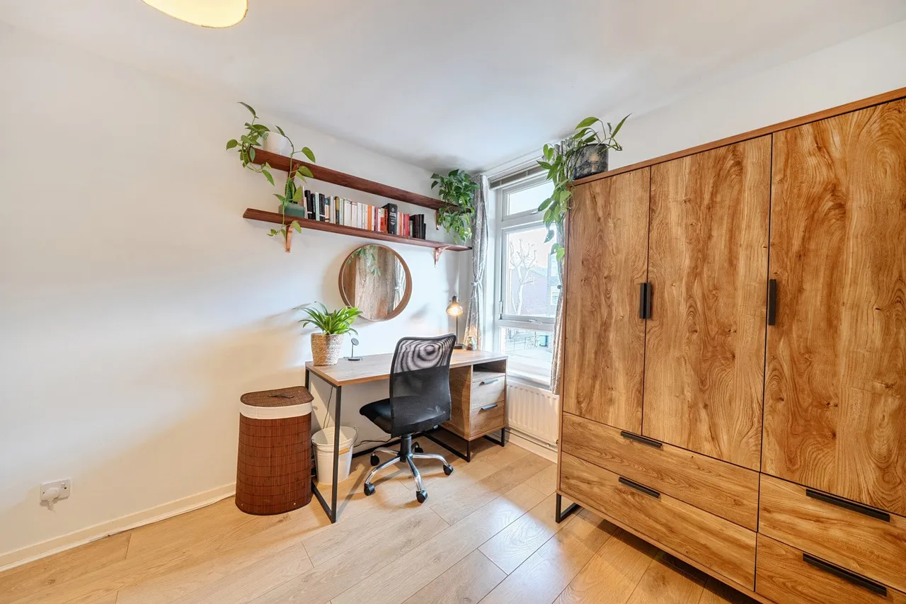 Slade Walk, SE17, photo 19