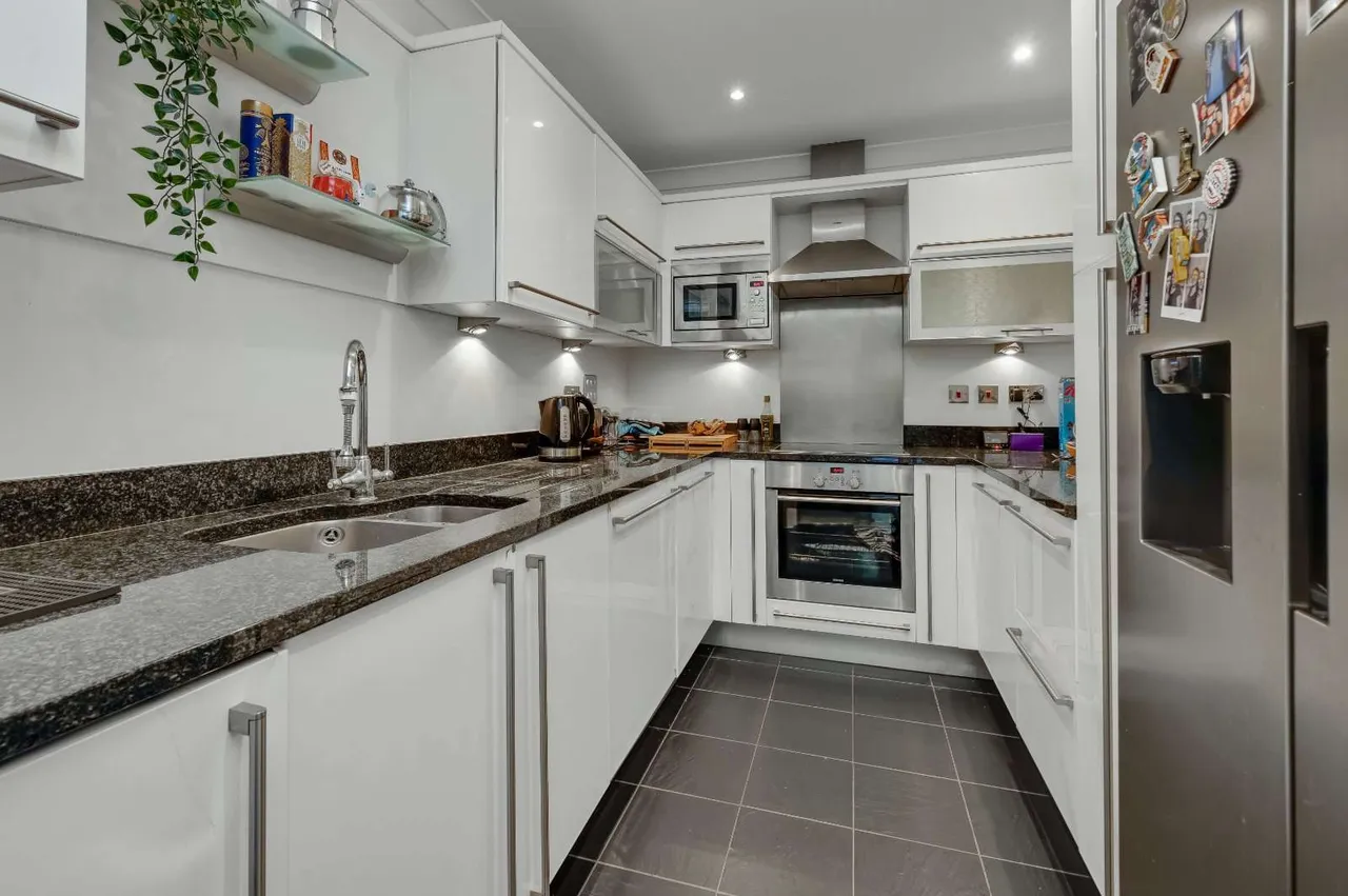 Ashley Road, Walton-on-Thames, KT12, photo 5