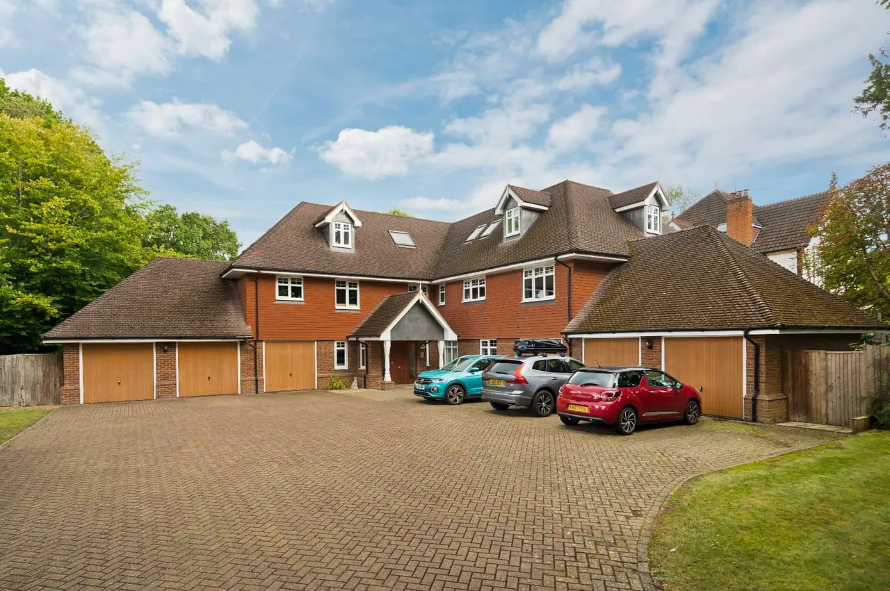 Ashley Road, Walton-on-Thames, KT12, photo 4