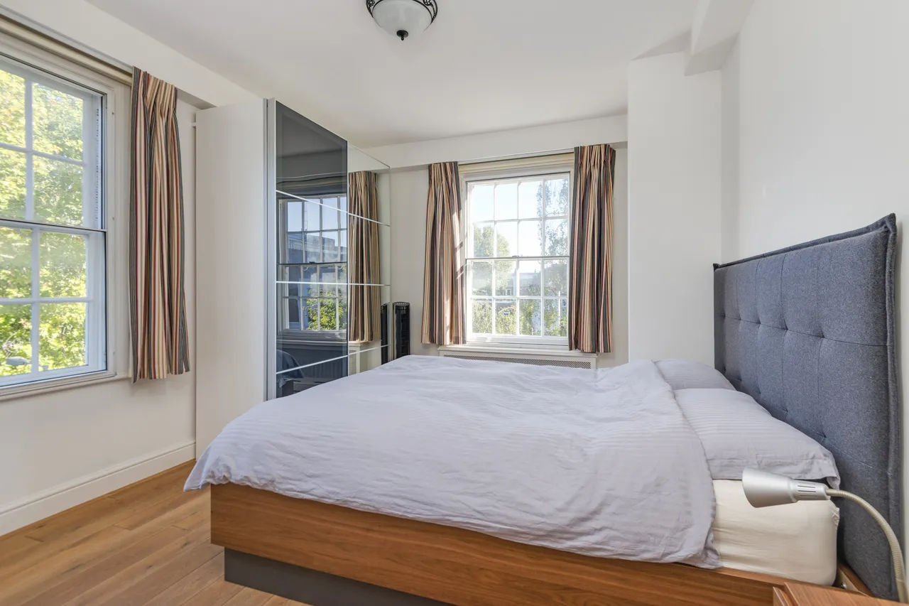 Apsley House, Finchley Road, St John's Wood, London, NW8, photo 5