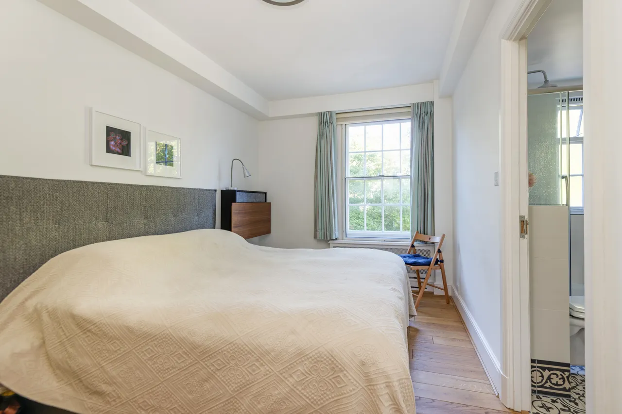 Apsley House, Finchley Road, St John's Wood, London, NW8, photo 8