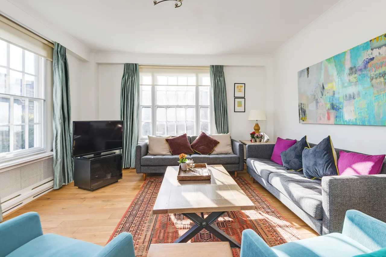 Apsley House, Finchley Road, St John's Wood, London, NW8, photo 11
