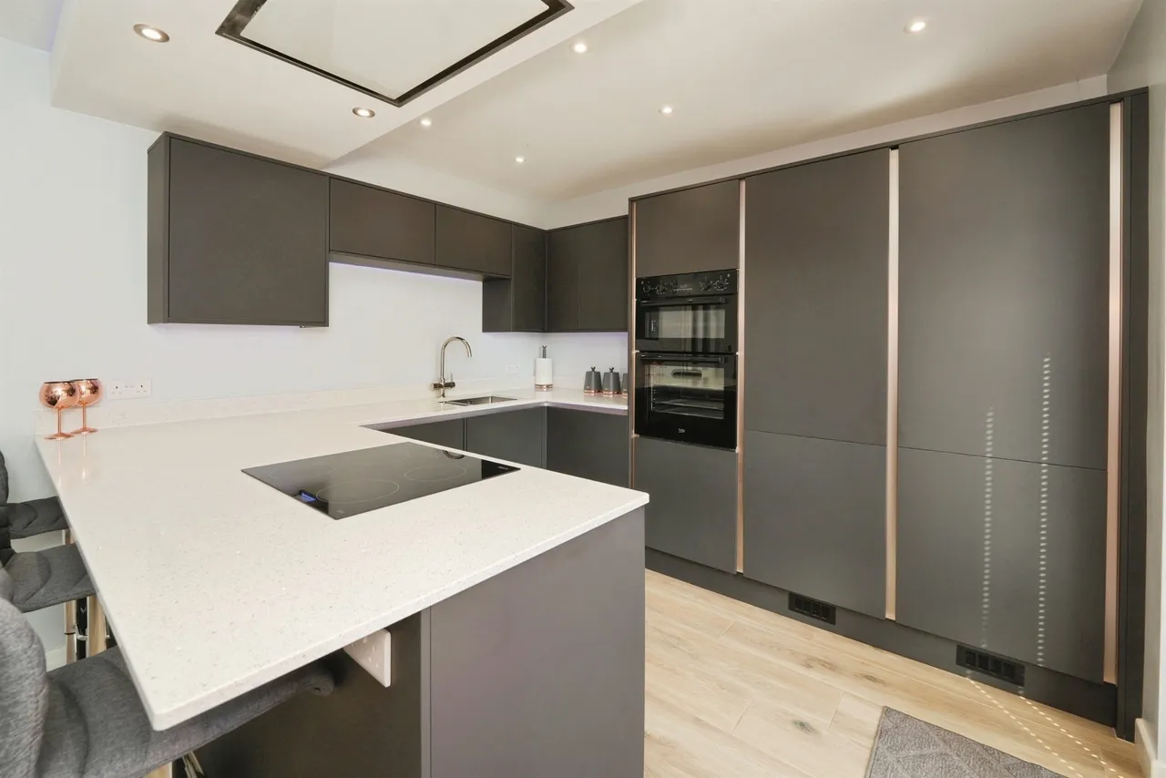 4 bed house for sale — Warren Road, Filton, Bristol