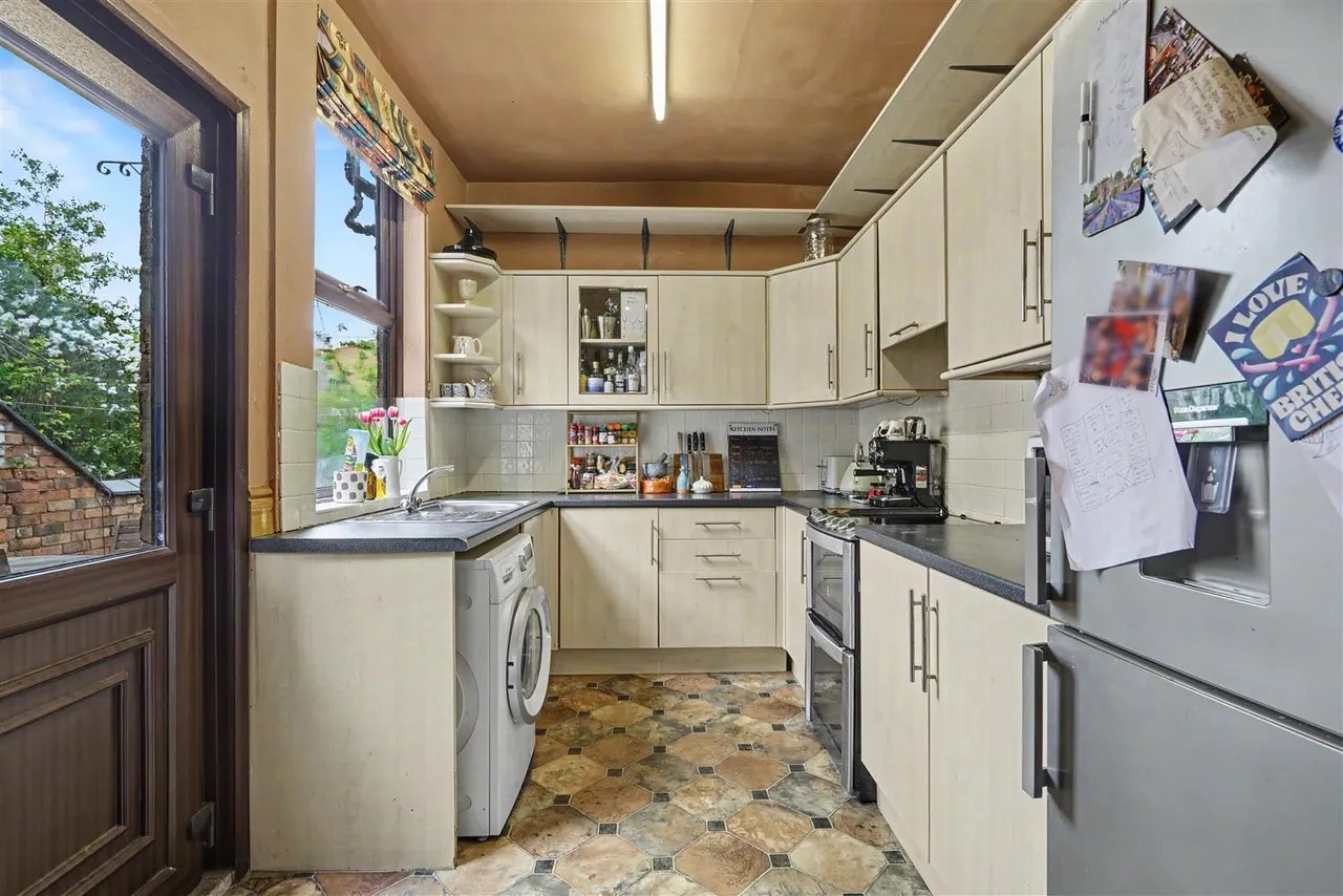 Acton Road, Long Eaton, NG10, photo 9