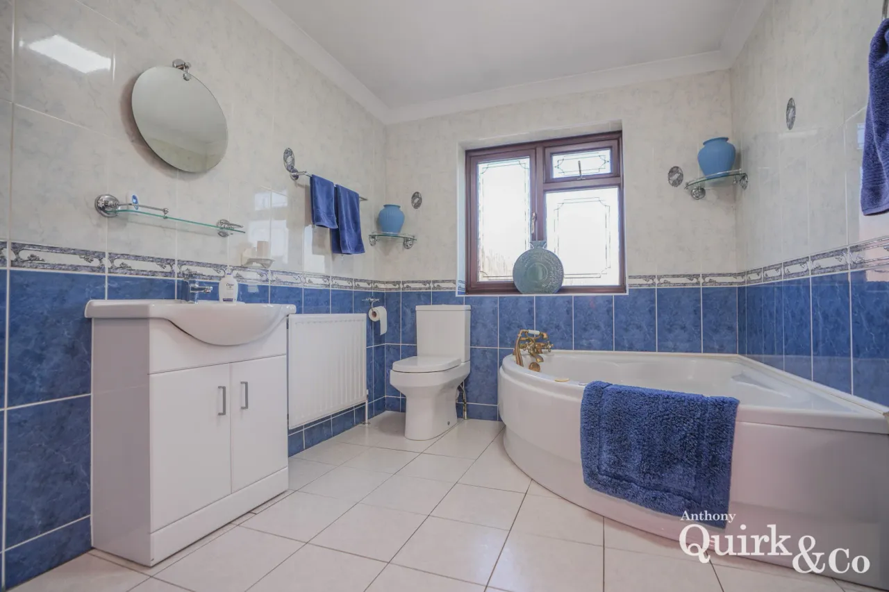 Larup Avenue, Canvey Island, SS8, photo 20
