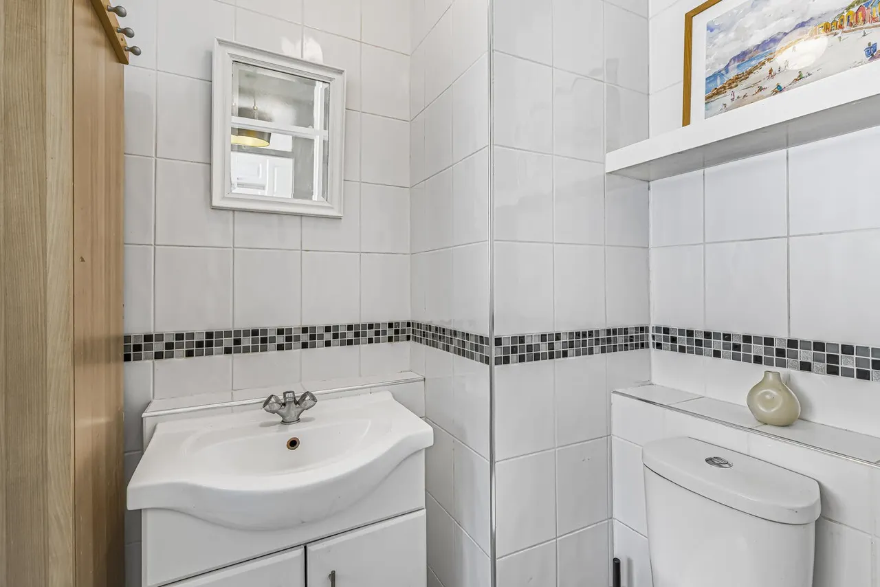Churchill Gardens Pimlico, London SW1V 3BA, photo 12