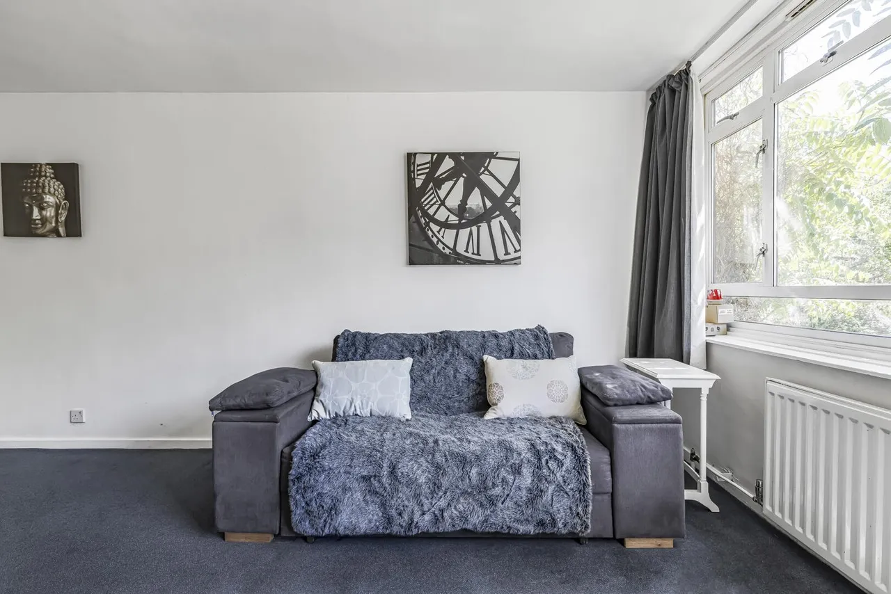 Churchill Gardens Pimlico, London SW1V 3BA, photo 5