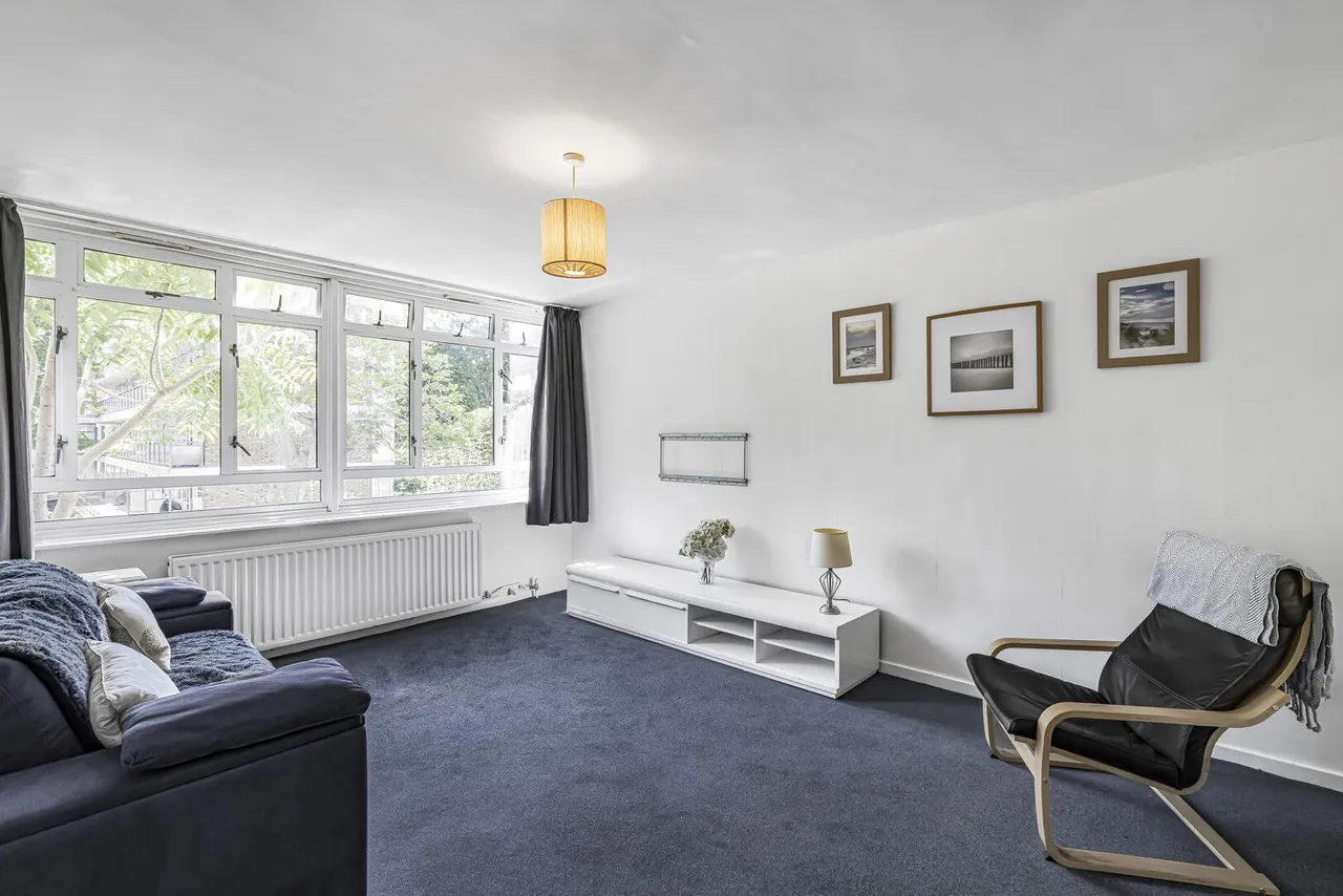 flat for sale — Churchill Gardens Pimlico, London SW1V 3BA