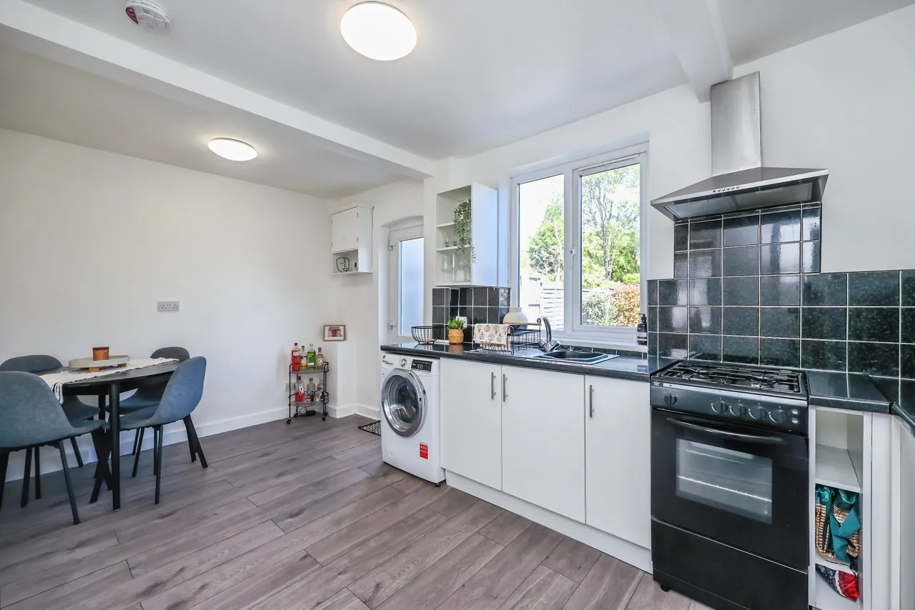 Beauvale Crescent, Hucknall, NG15, photo 6