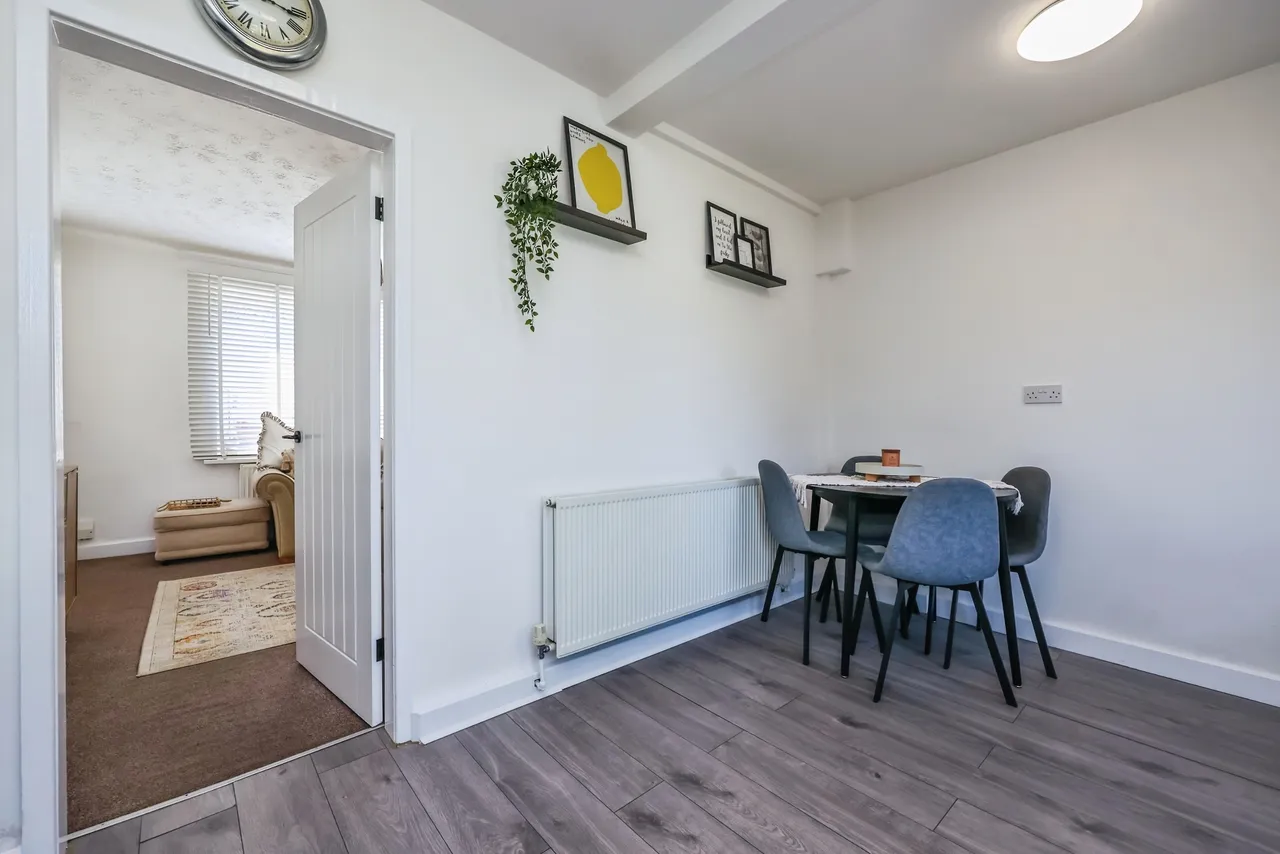 Beauvale Crescent, Hucknall, NG15, photo 9