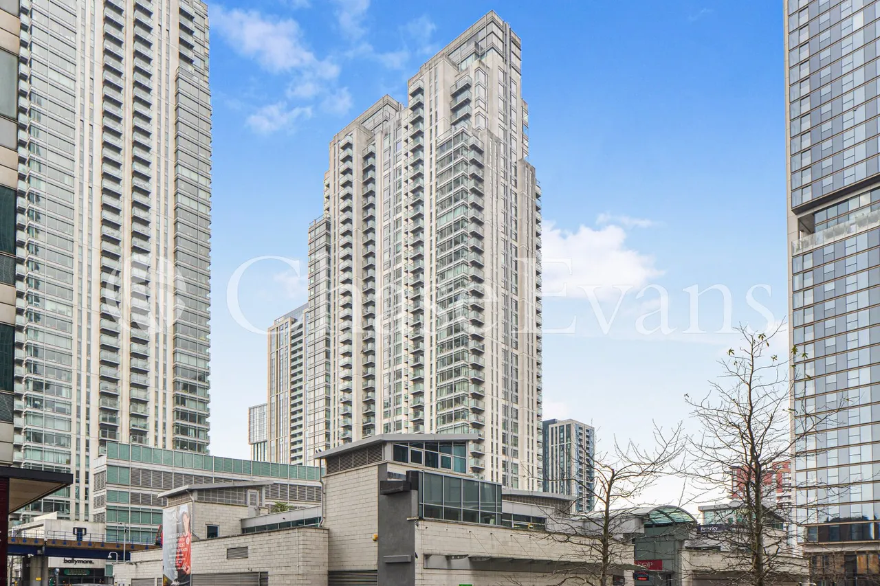 Pan Peninsula Square, Canary Wharf, E14, photo 18