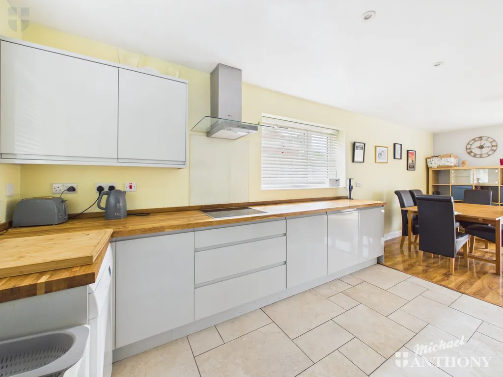 Linnet Drive, Westcott, HP18, photo 15
