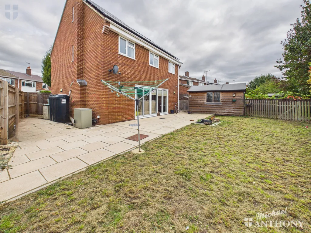 Linnet Drive, Westcott, HP18, photo 3