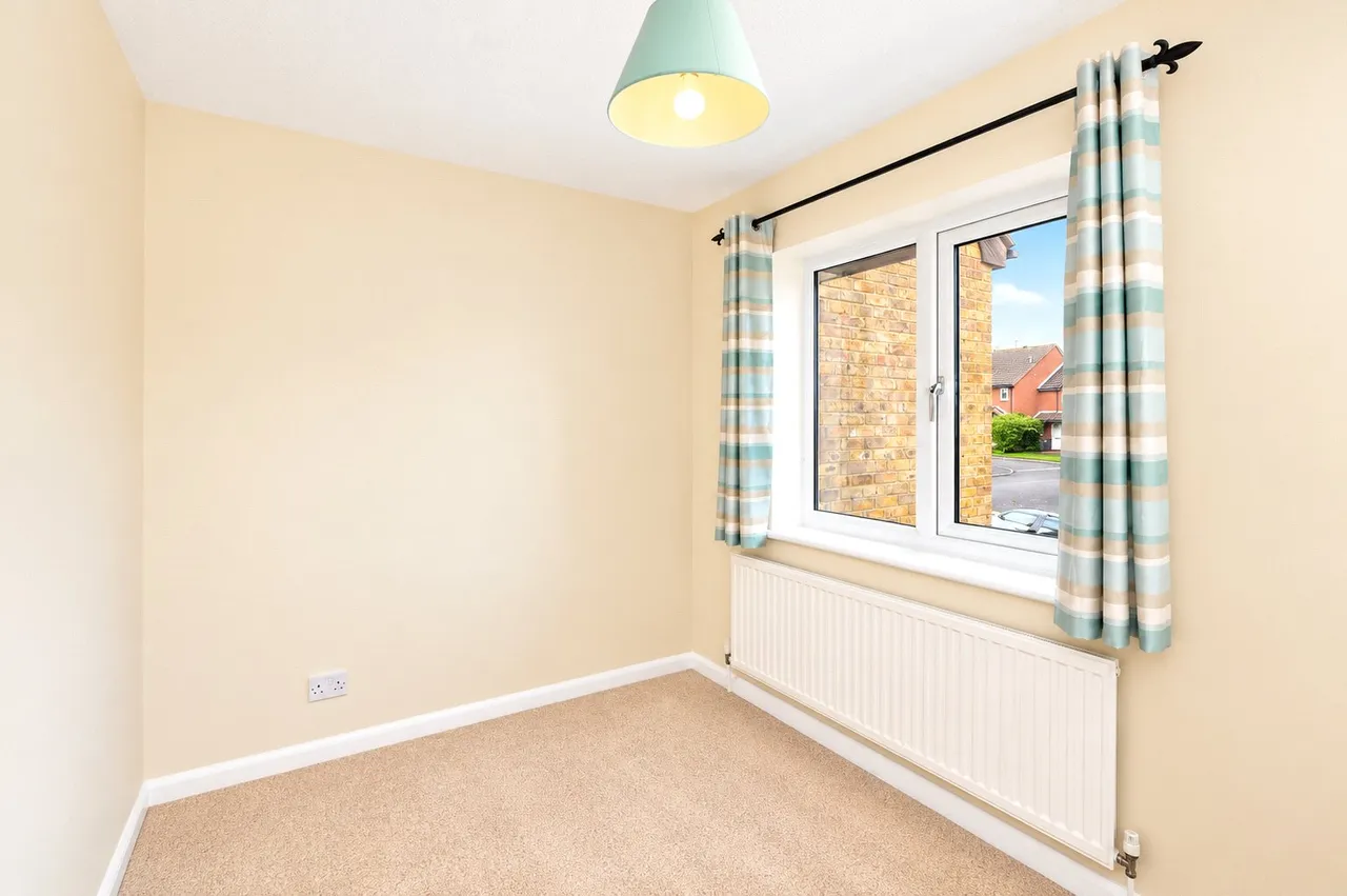 Tychbourne Drive, Merrow, GU4, photo 5