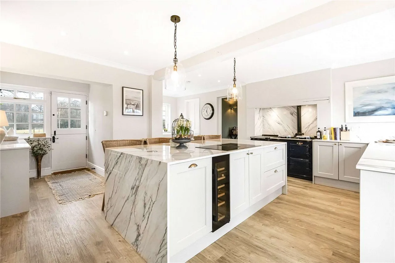 Rocky Lane, Rotherfield Greys, Henley-on-Thames, Oxfordshire, RG9 4RD, photo 6