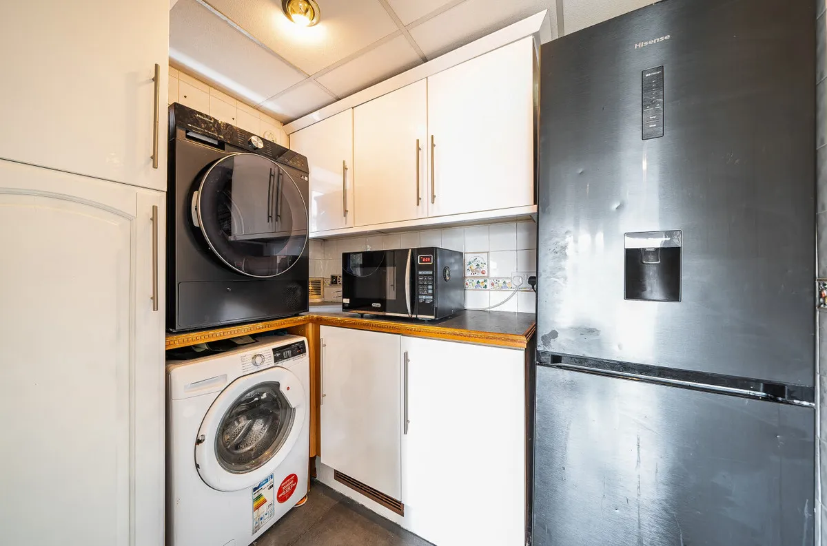 Romford, RM3, photo 7