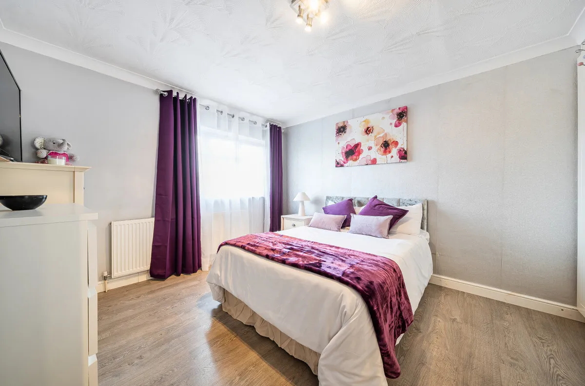 Romford, RM3, photo 12