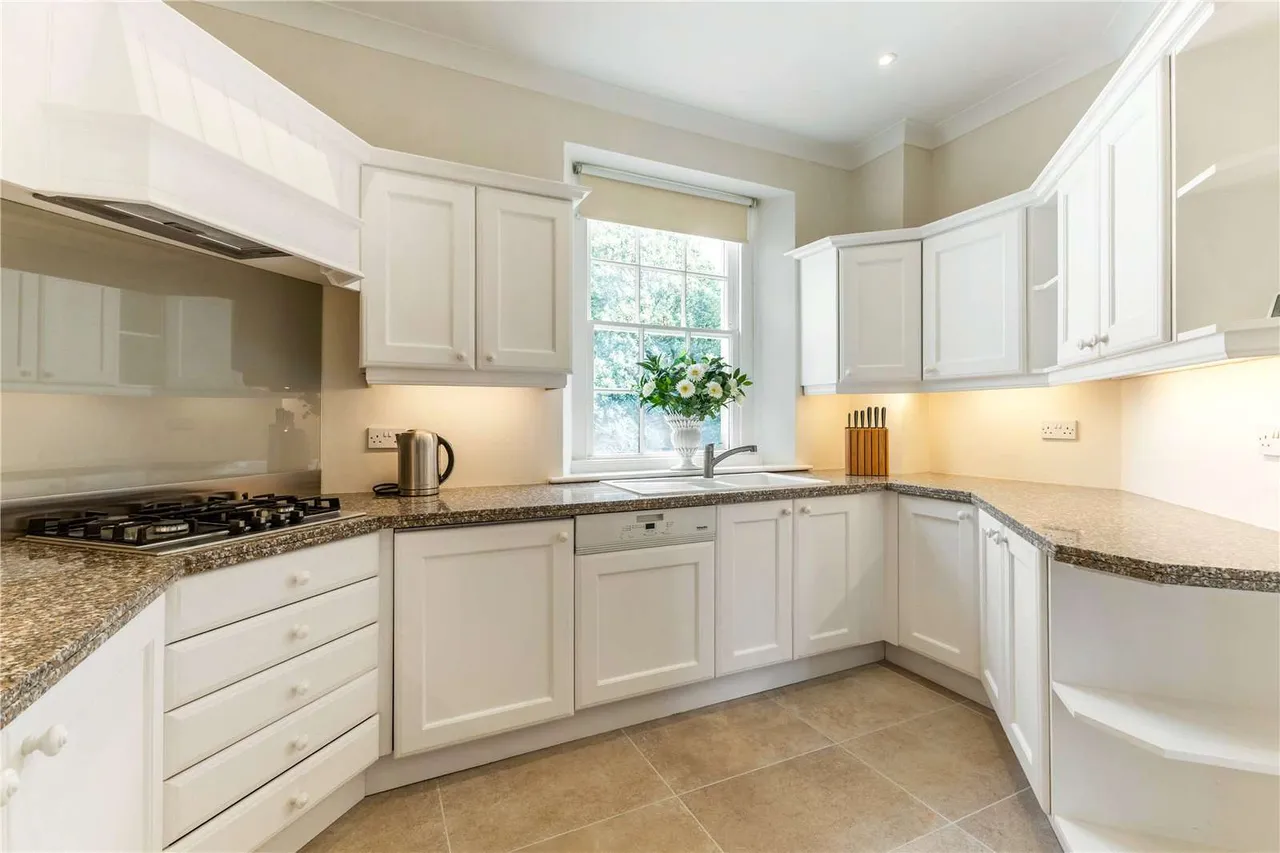 Cavendish Lodge, Cavendish Road, Bath, BA1 2UD, photo 4