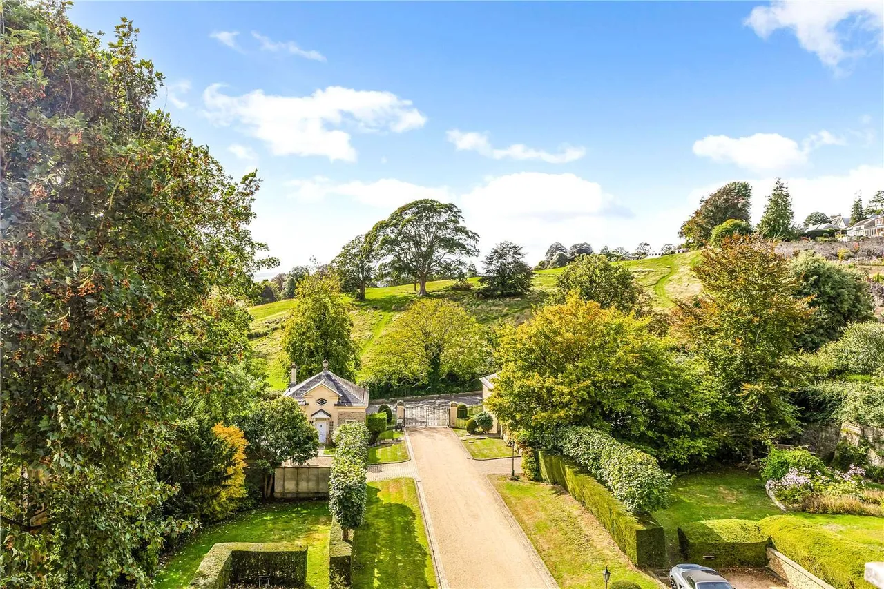 Cavendish Lodge, Cavendish Road, Bath, BA1 2UD, photo 3