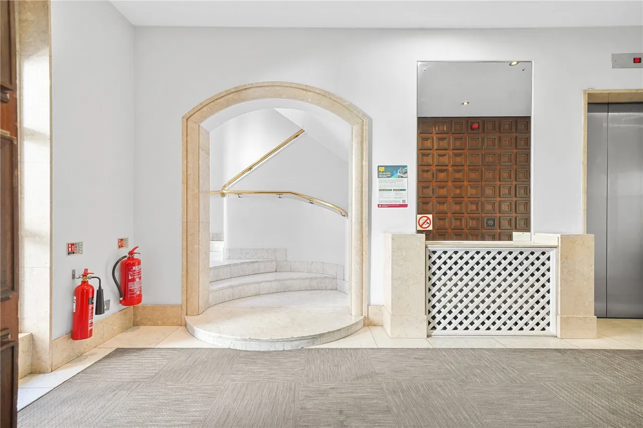 Carthusian Street, Barbican, EC1M, photo 21