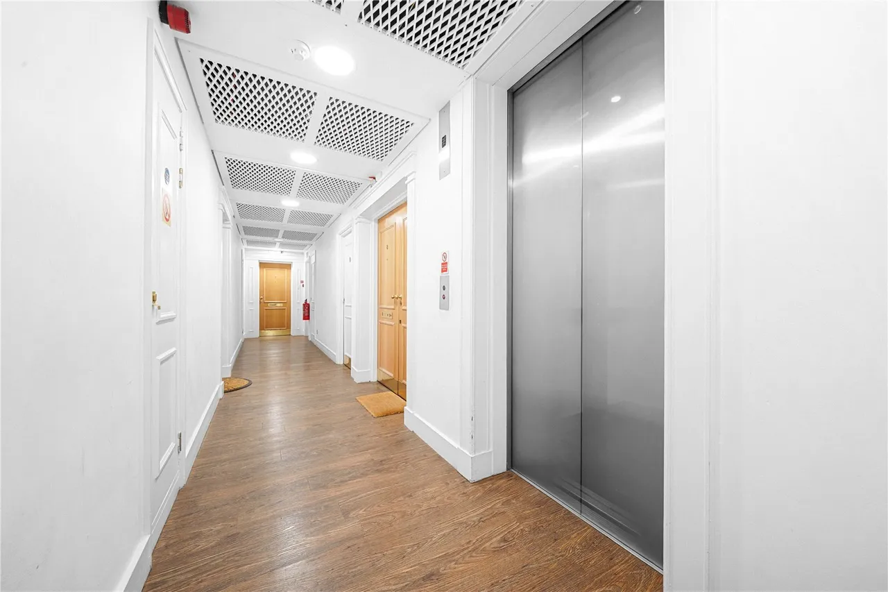 Carthusian Street, Barbican, EC1M, photo 17