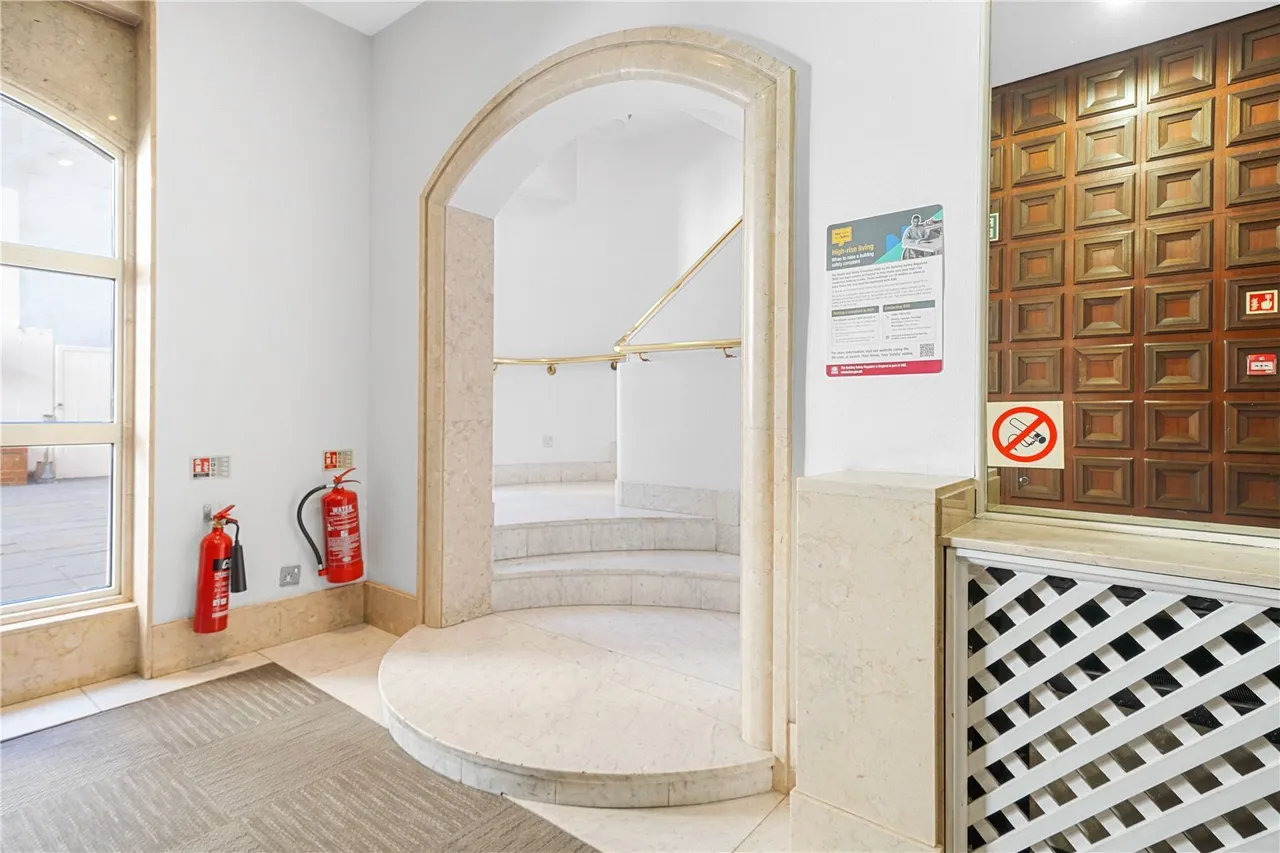 Carthusian Street, Barbican, EC1M, photo 19