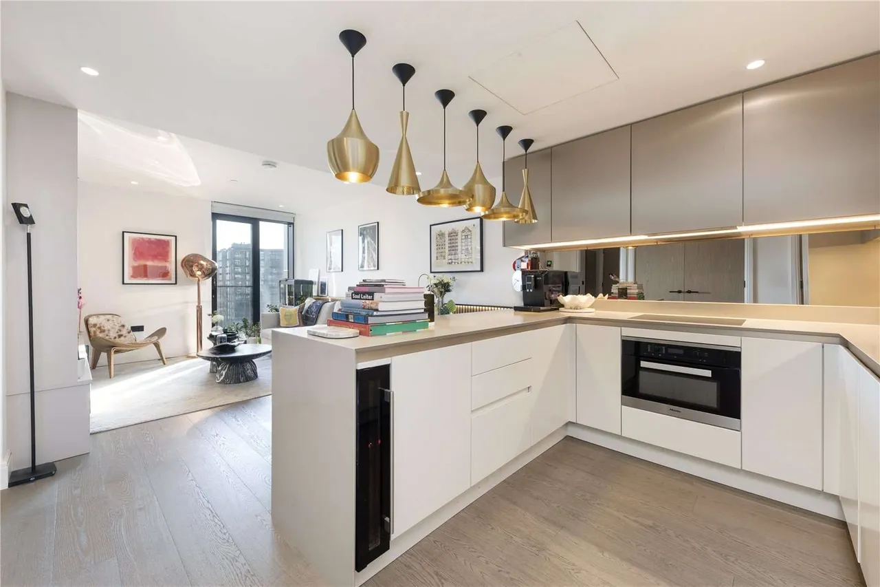 1 bed flat for sale — Albert Embankment, London, SE1 7AQ