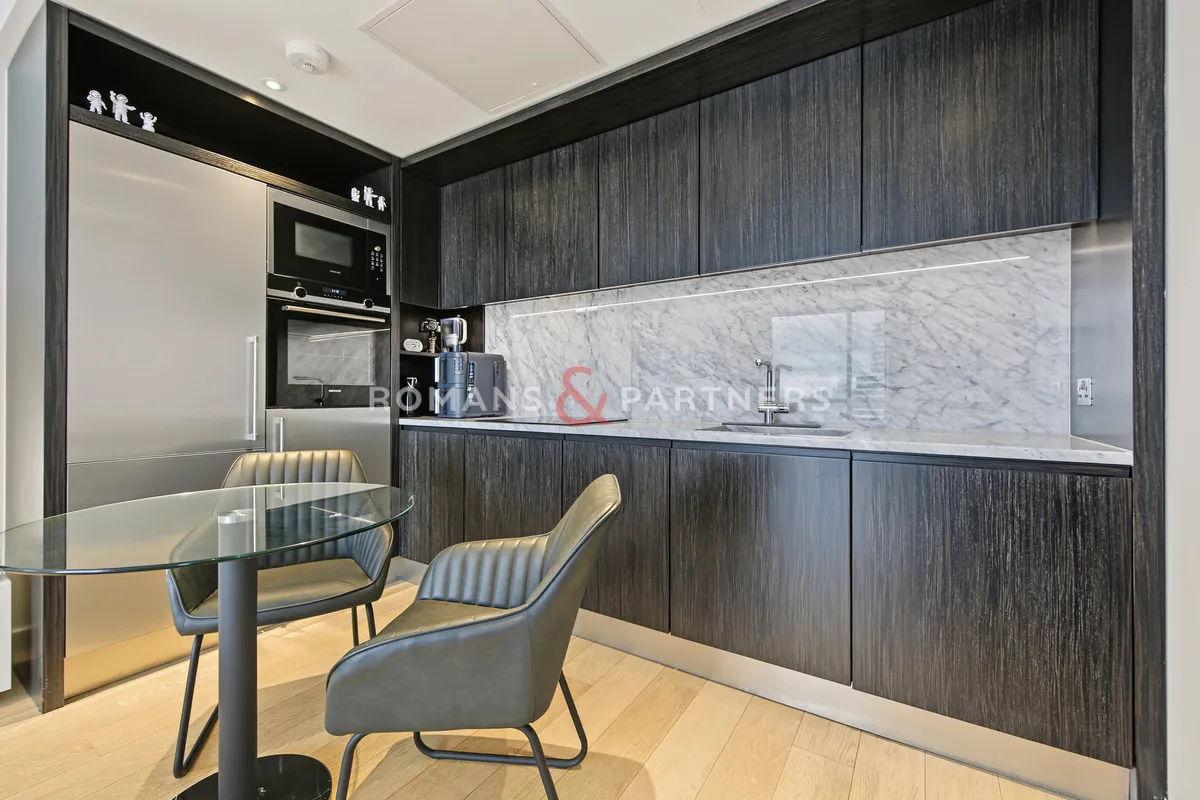 Charrington Tower, Canary Wharf, E14, photo 4