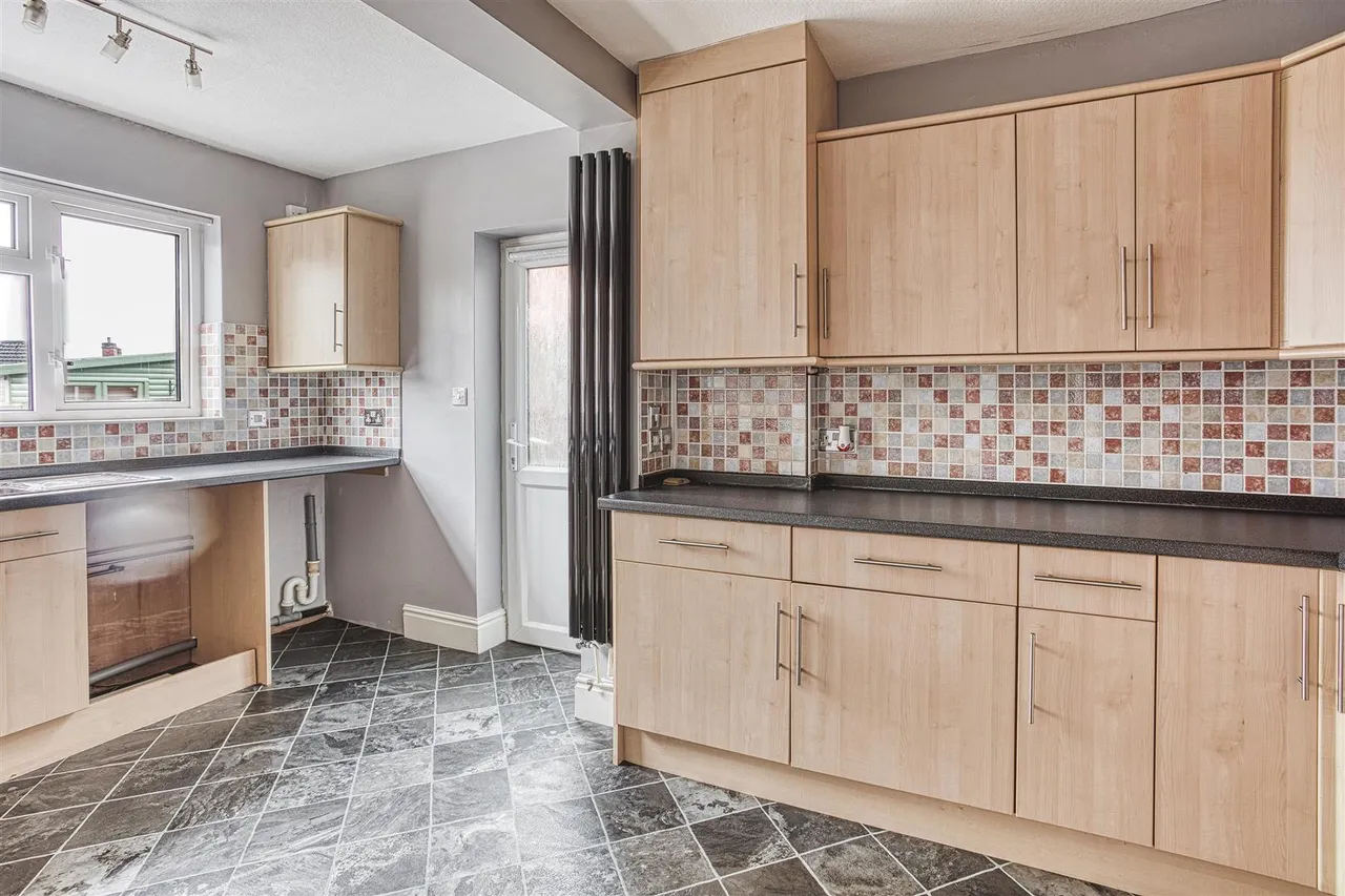 Normanton Lane, Littleover, photo 5