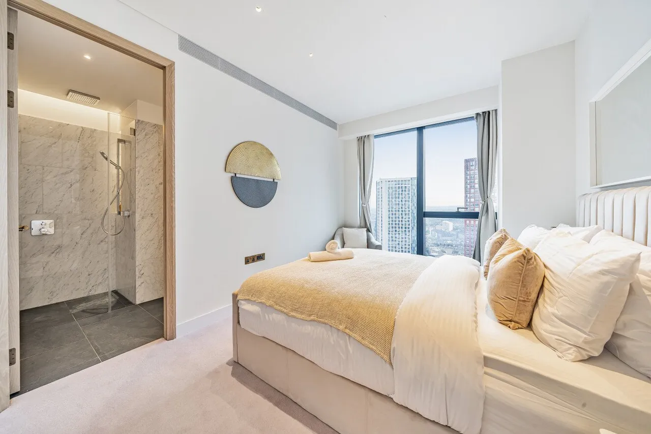 Nine Elms Lane, London, SW8, photo 4