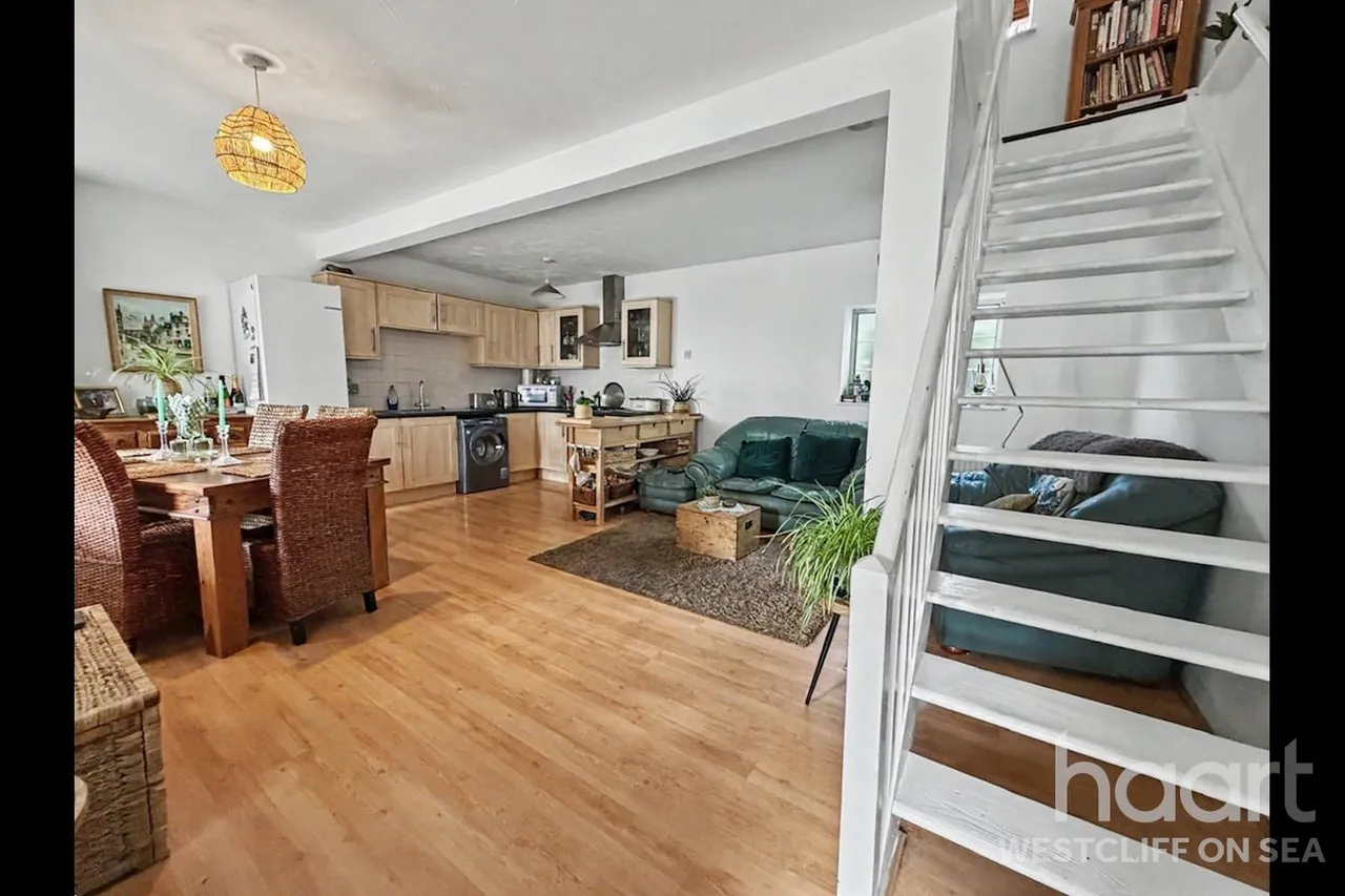 Hamlet Court Road, Westcliff-On-Sea, SS0, photo 4