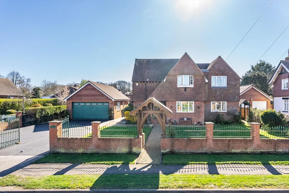 5 bed house for sale, Downside Common Road, Downside, KT11