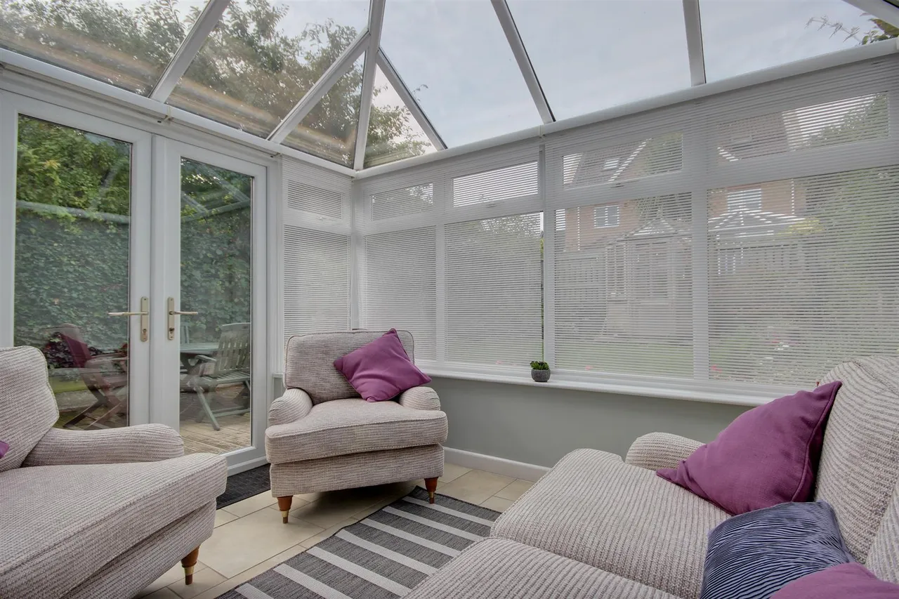 Poplars Way, Beverley, photo 9