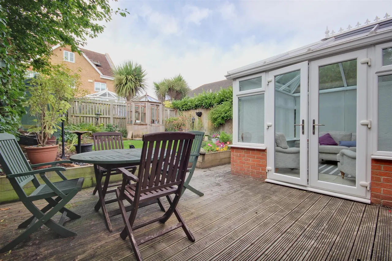 Poplars Way, Beverley, photo 17
