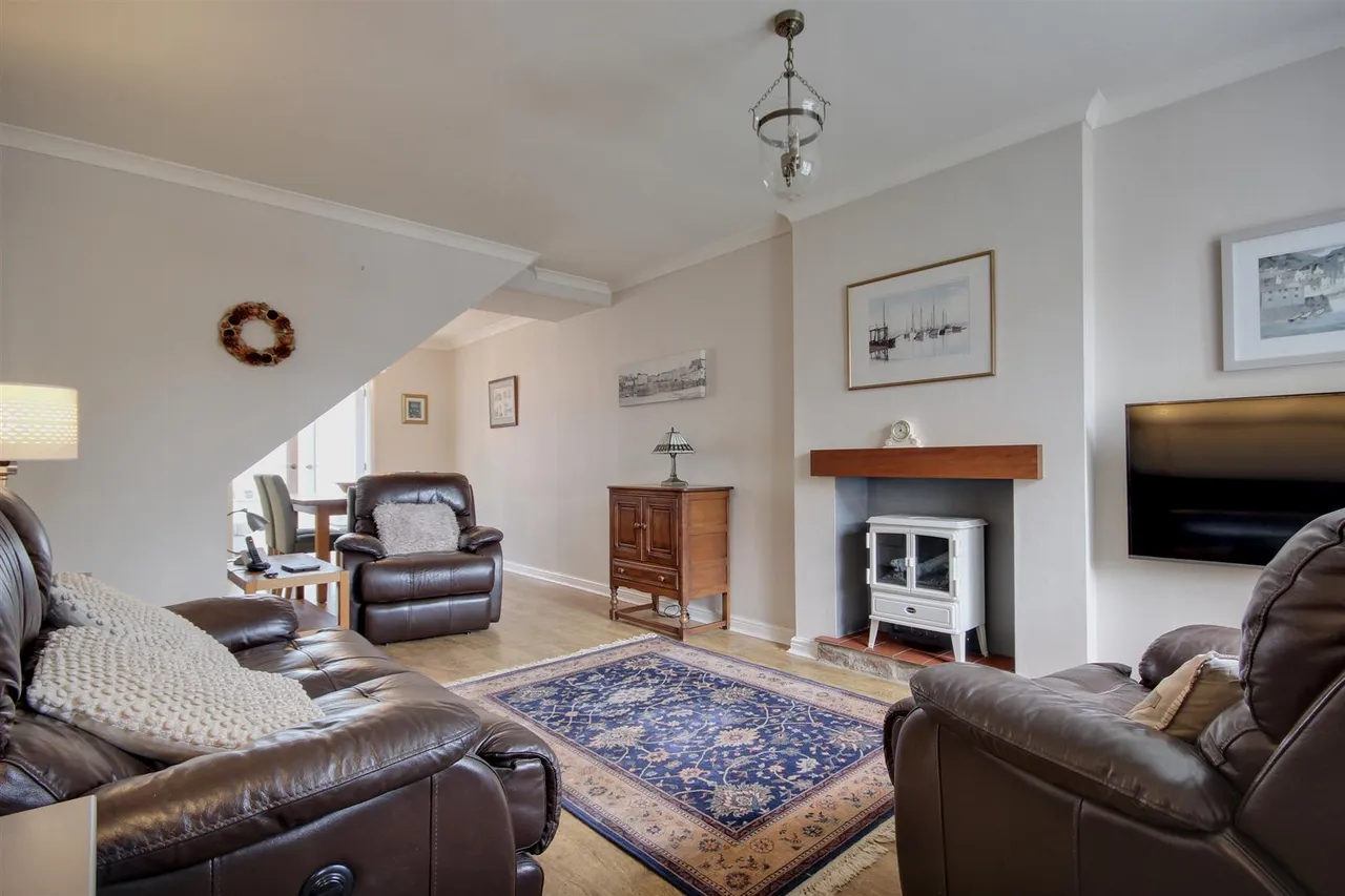 Poplars Way, Beverley, photo 2