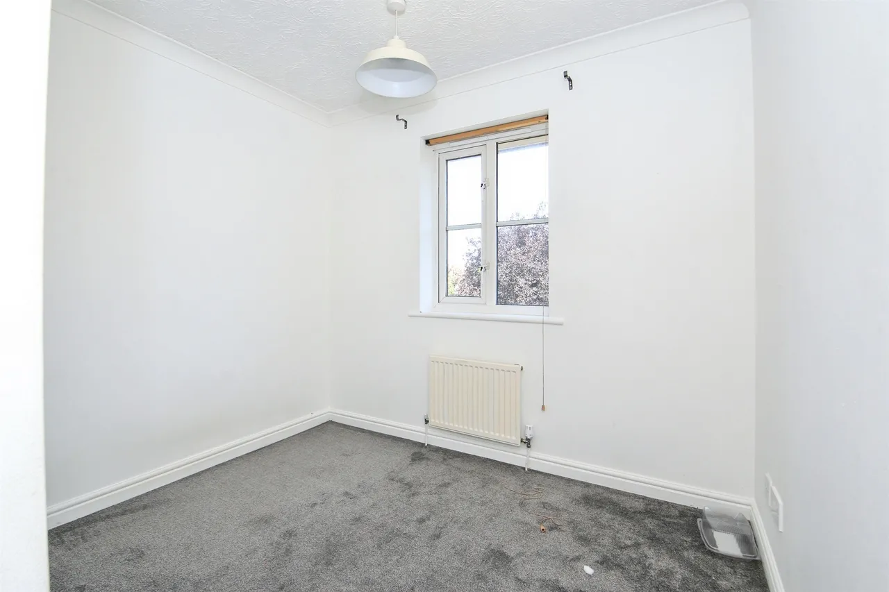 Redwing Close, Stanground, Peterborough, photo 11
