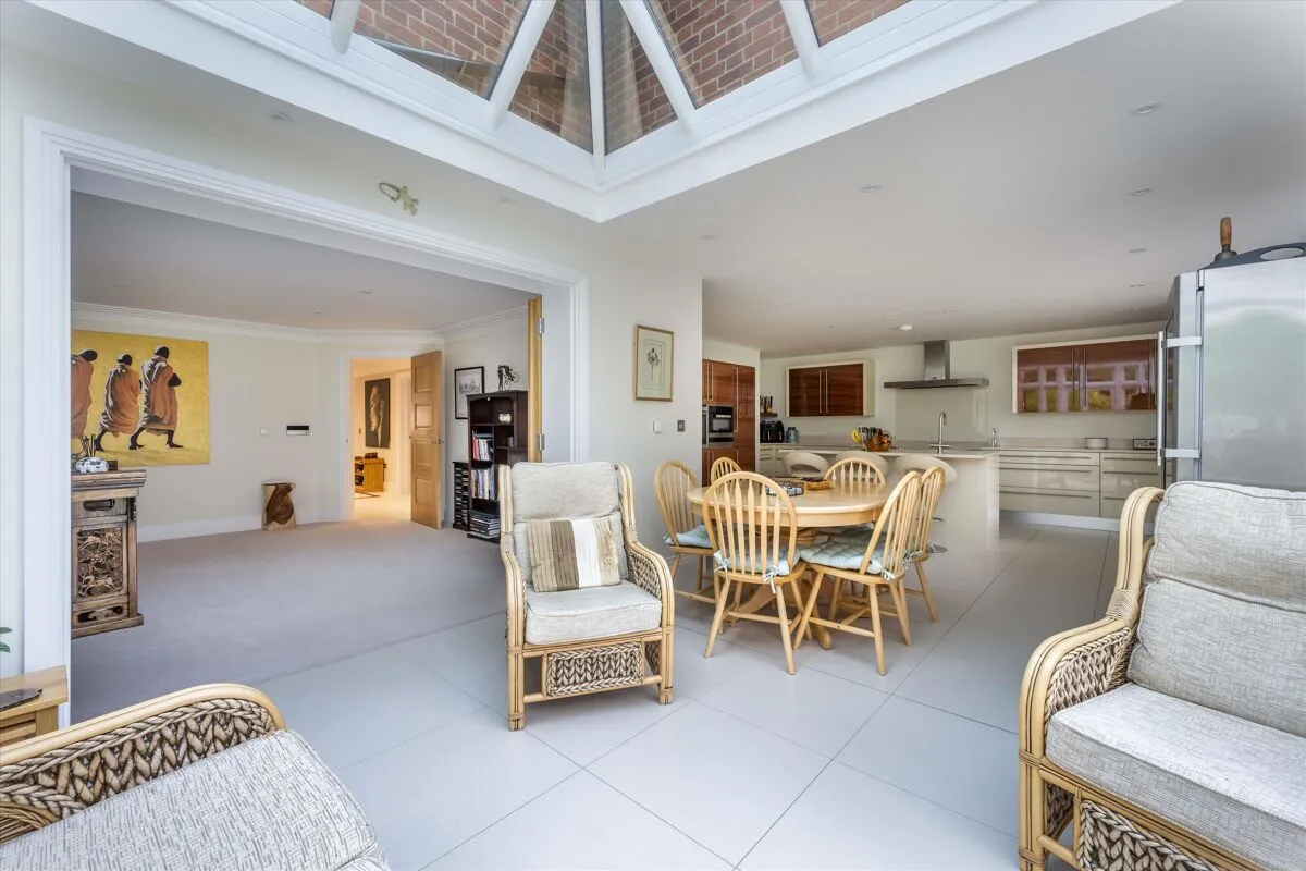 Courts Hill Road, Haslemere, GU27, photo 11