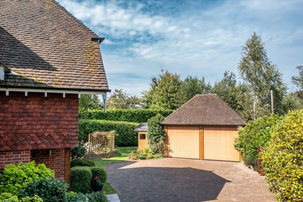 Courts Hill Road, Haslemere, GU27, photo 28