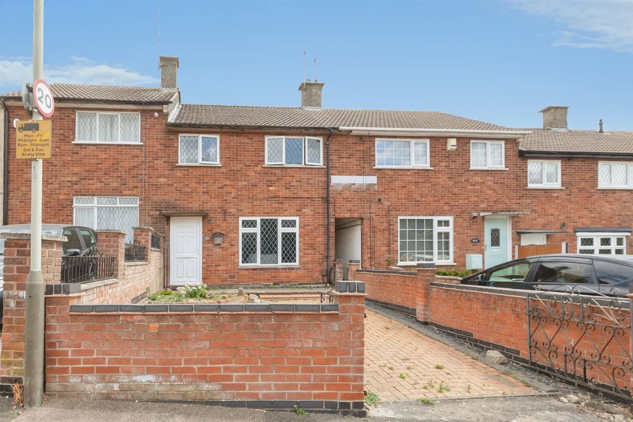 Featherstone Drive, Leicester, photo 2