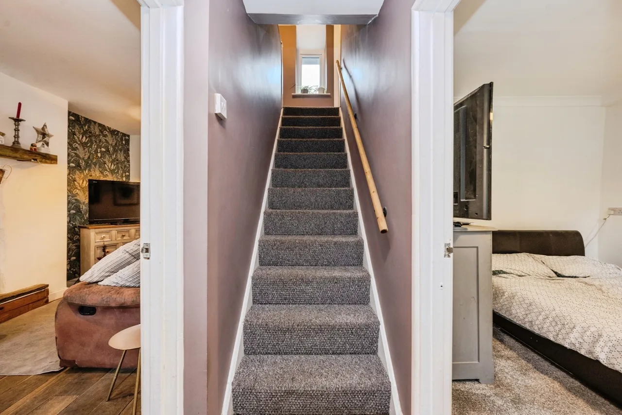 Crown Cottages, Ystradgynlais, SA9, photo 9