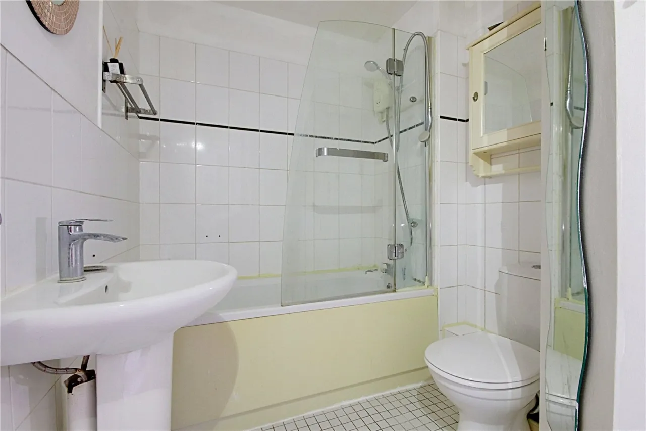 Bradley Road, Enfield, photo 9
