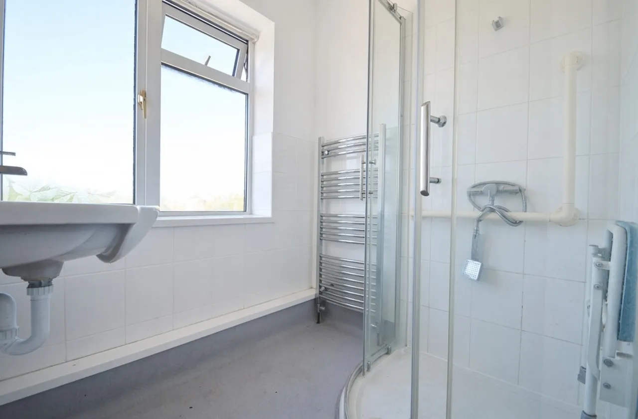 Chattern Hill, Ashford, photo 4