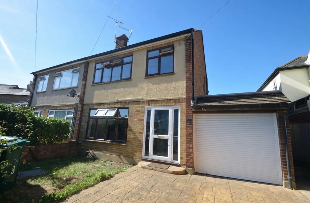 3 bed house to rent, Chattern Hill, Ashford