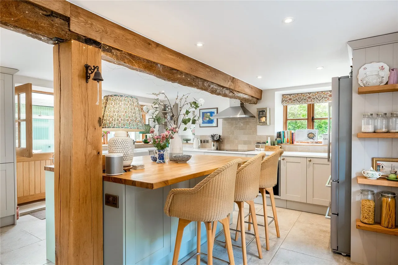 Main Road, Upper Tadmarton, OX15, photo 5