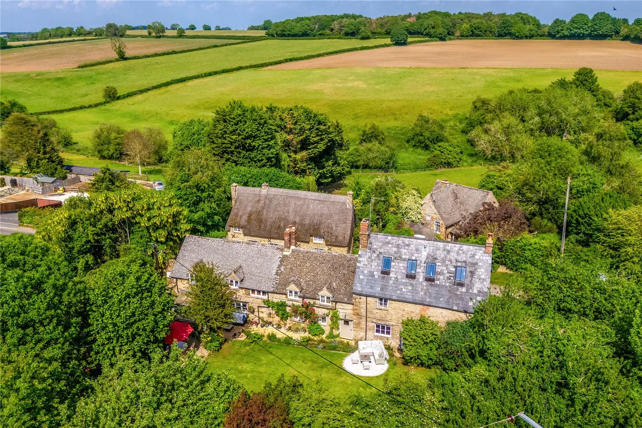 Main Road, Upper Tadmarton, OX15, photo 2
